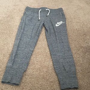 Nike- size xs good condition